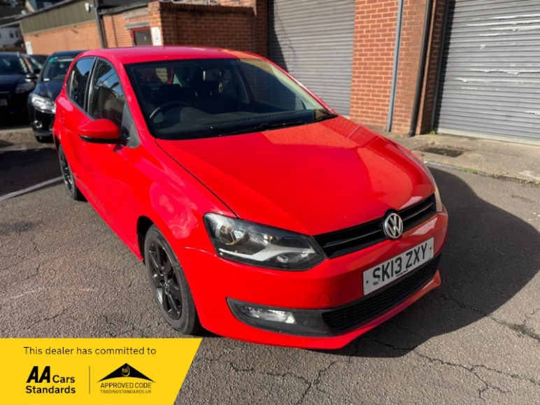 VOLKSWAGEN POLO