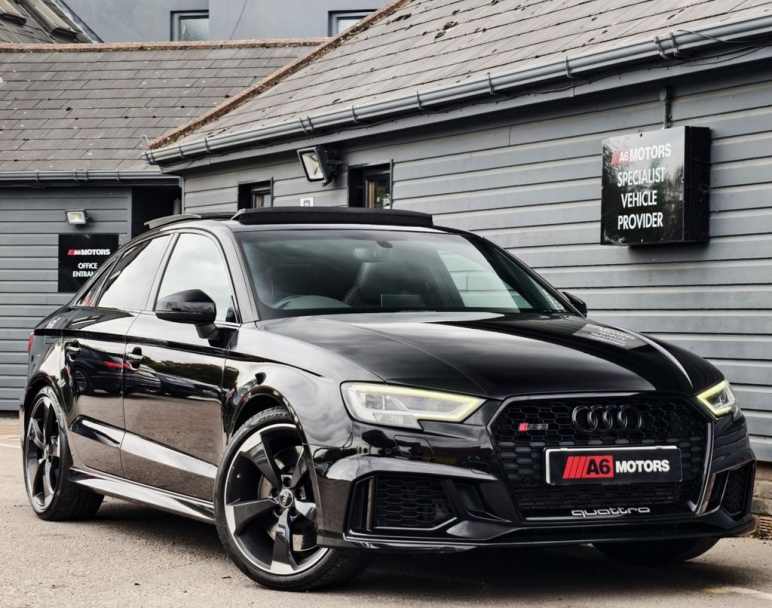 AUDI RS3
