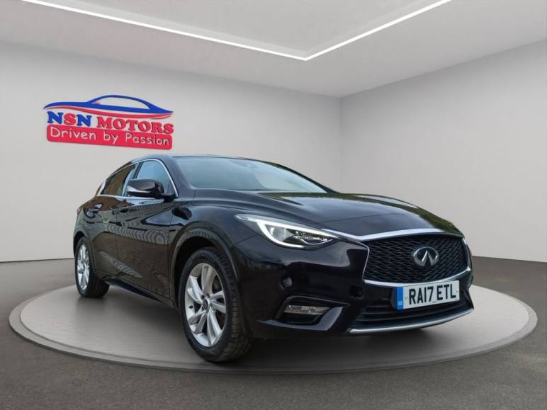 Infiniti Q30