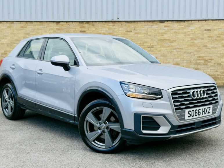 AUDI Q2
