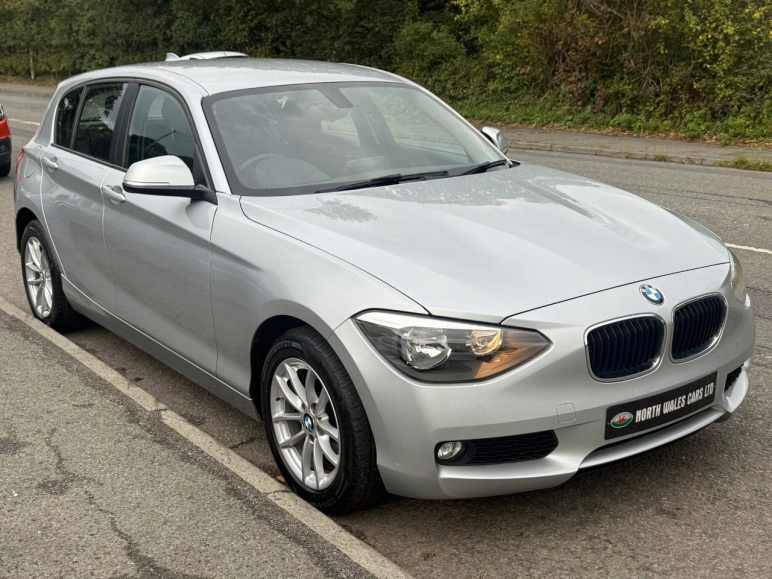 BMW 1 SERIES