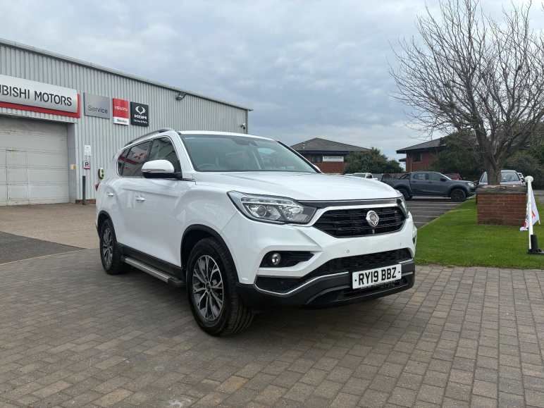 SSANGYONG REXTON