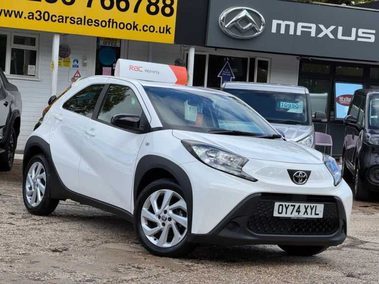 TOYOTA AYGO X