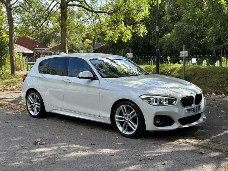 BMW 1 SERIES