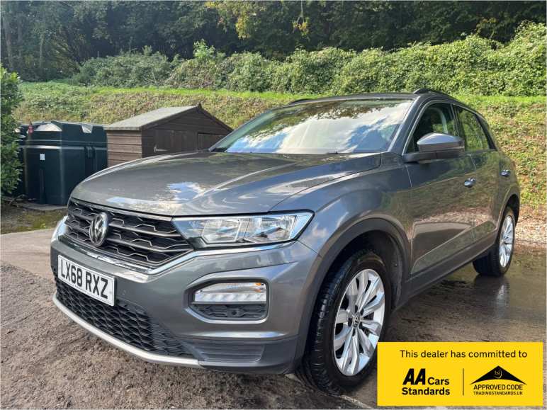 VOLKSWAGEN T-ROC