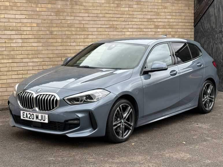 BMW 1 SERIES