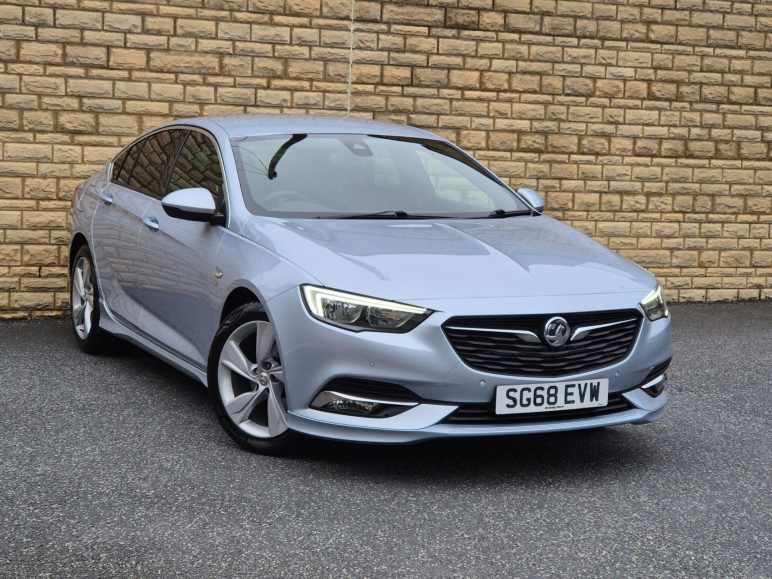 VAUXHALL INSIGNIA