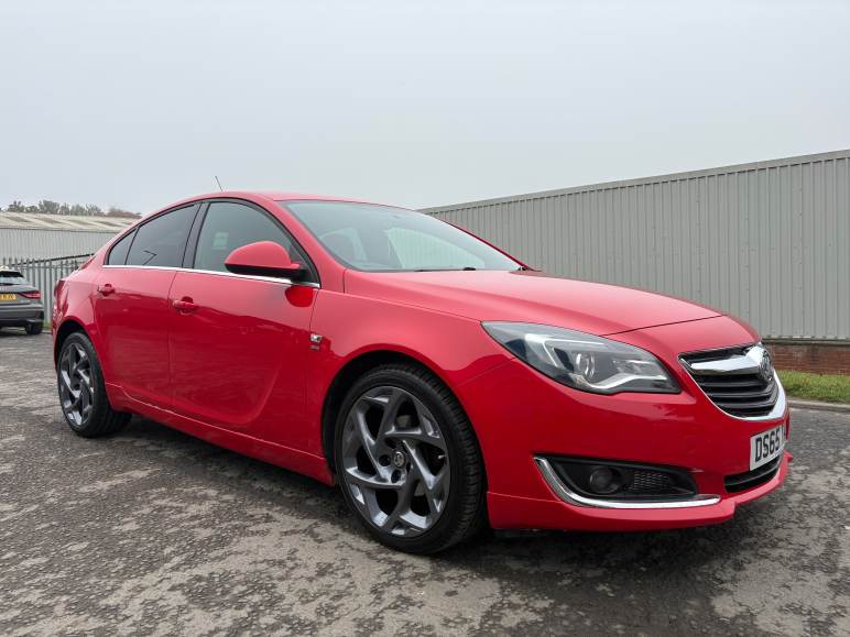 VAUXHALL INSIGNIA