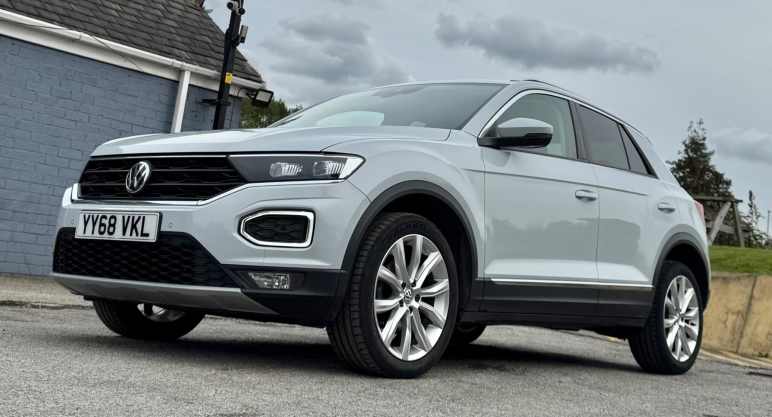 VOLKSWAGEN T-ROC
