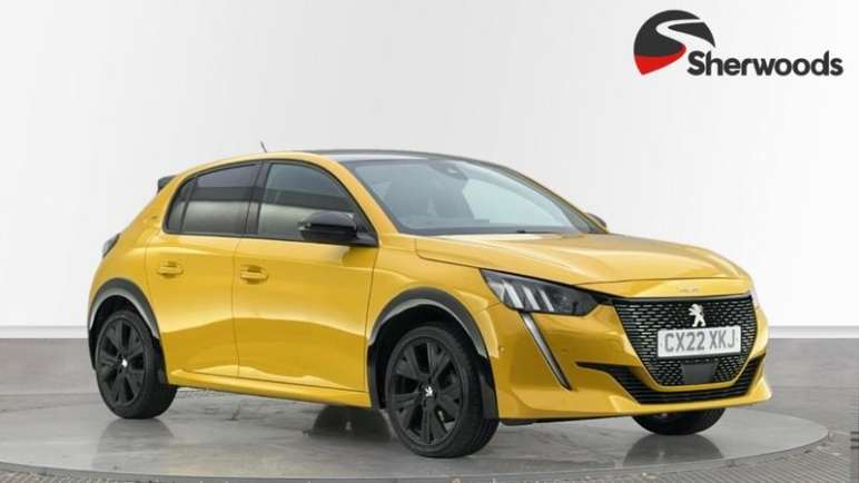PEUGEOT 208