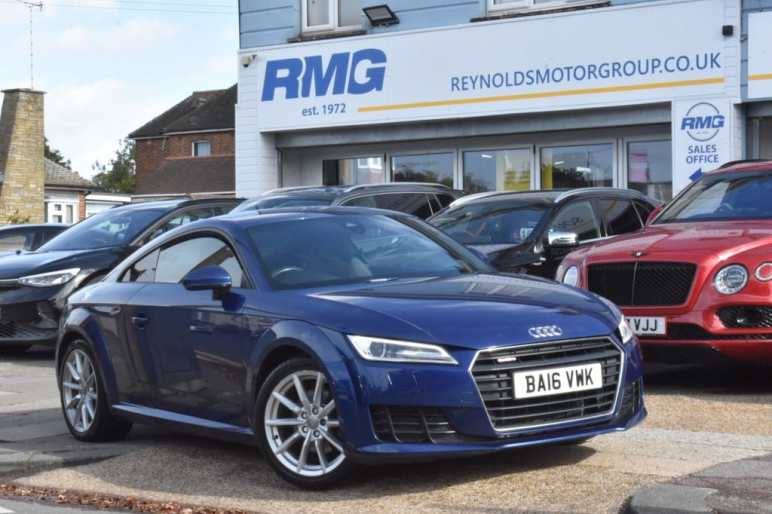 AUDI TT