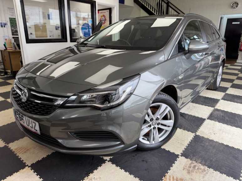 VAUXHALL ASTRA
