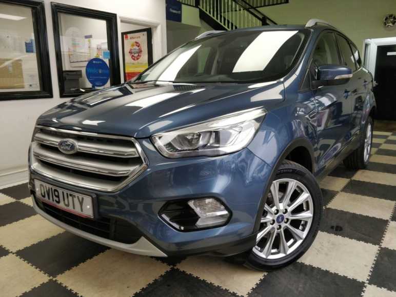 FORD KUGA