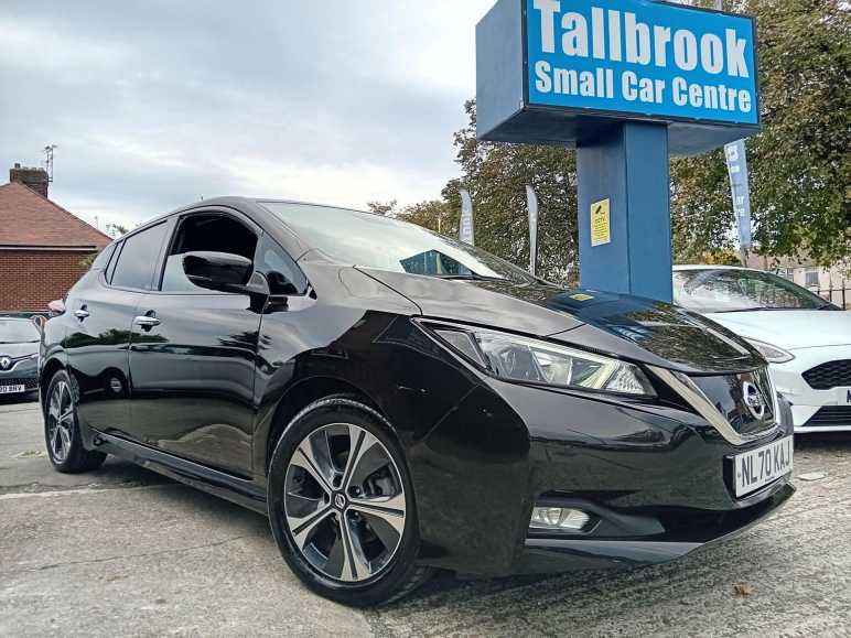 NISSAN LEAF