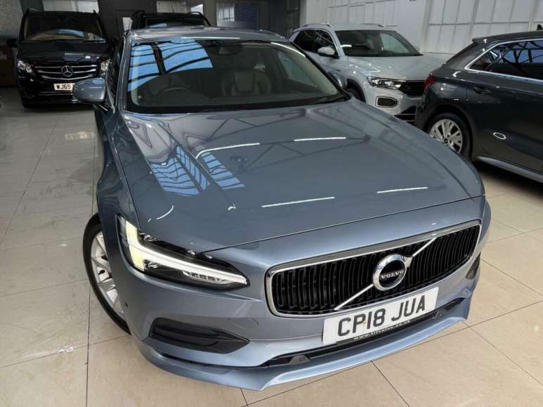 VOLVO S90