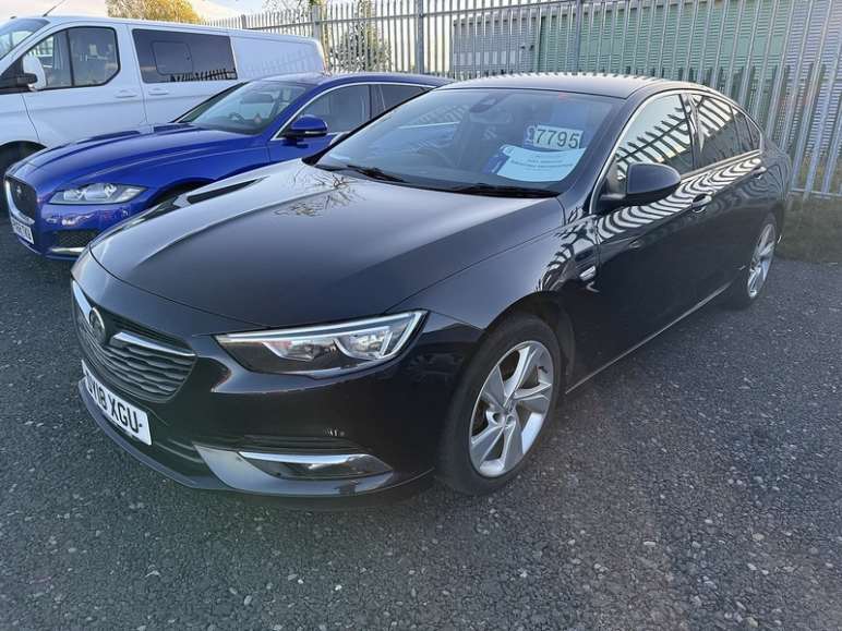 VAUXHALL INSIGNIA