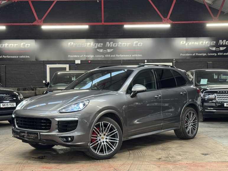PORSCHE CAYENNE