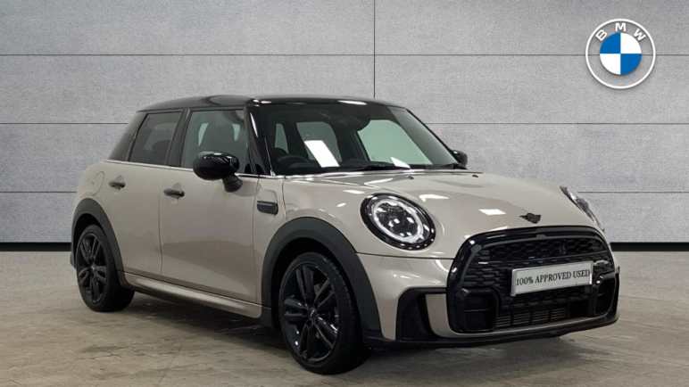 MINI HATCHBACK