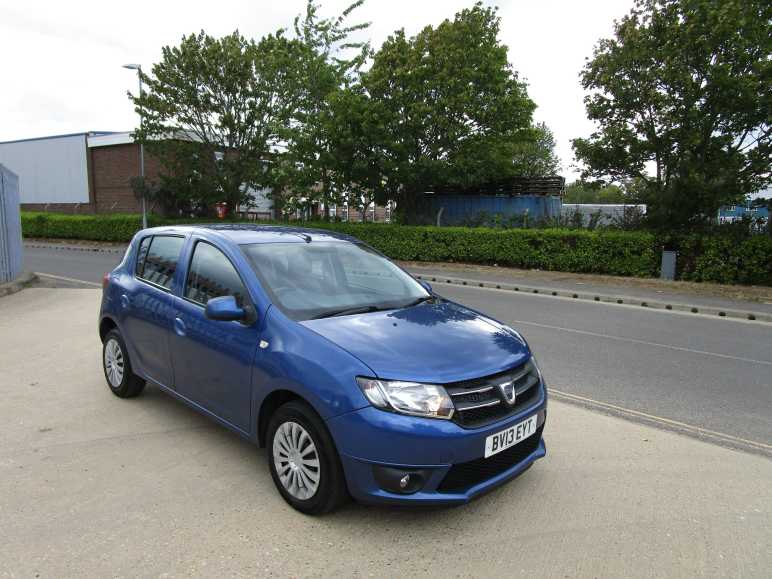 DACIA SANDERO