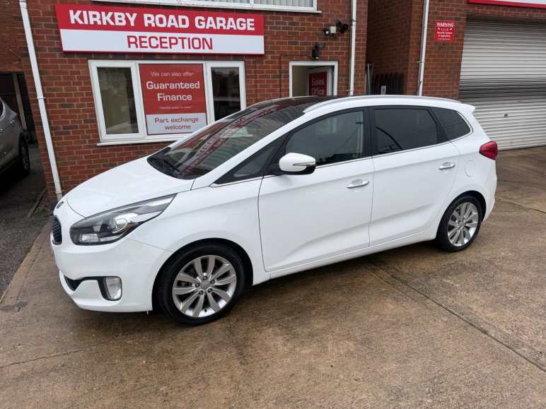Kia Carens