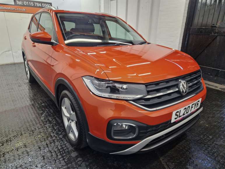 VOLKSWAGEN T-CROSS