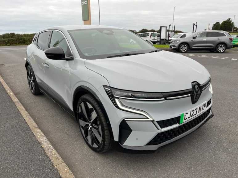 RENAULT MEGANE E-TECH