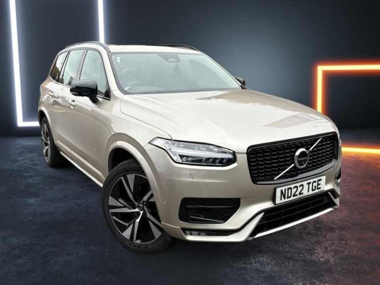 VOLVO XC90