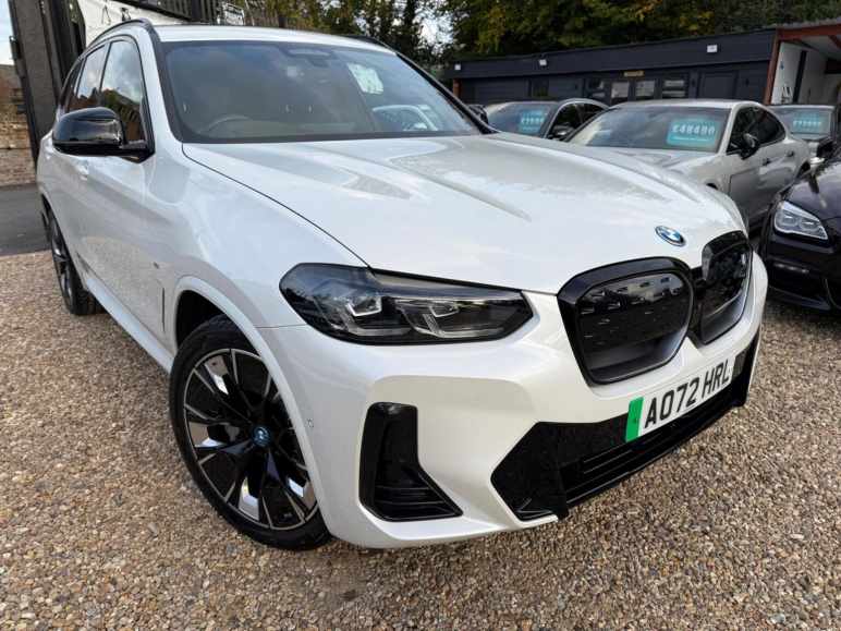 BMW IX3