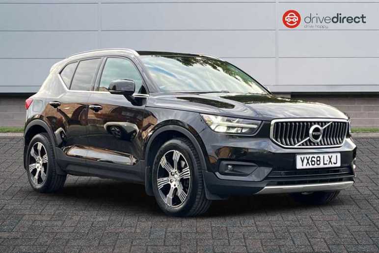 VOLVO XC40