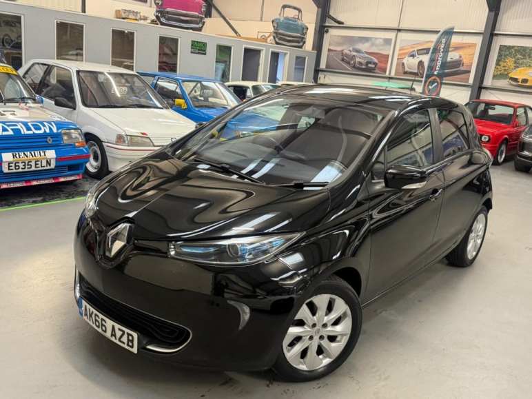 RENAULT ZOE