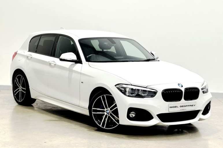 BMW 1 SERIES