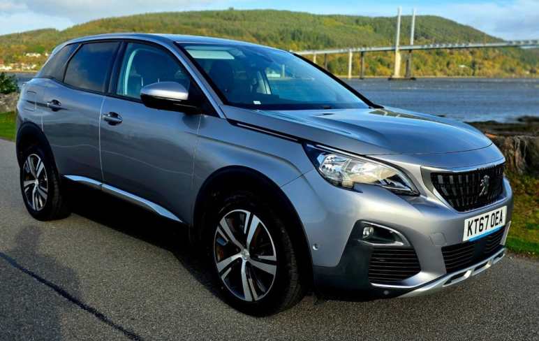 PEUGEOT 3008