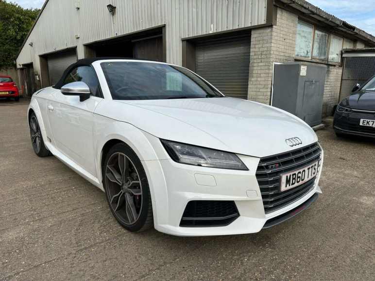 AUDI TT