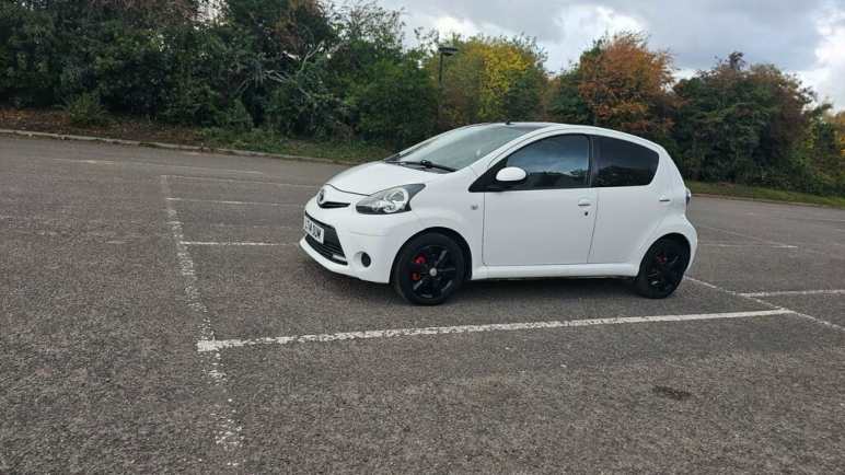 TOYOTA AYGO