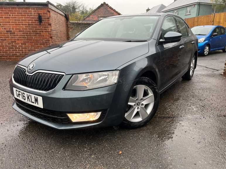 SKODA OCTAVIA