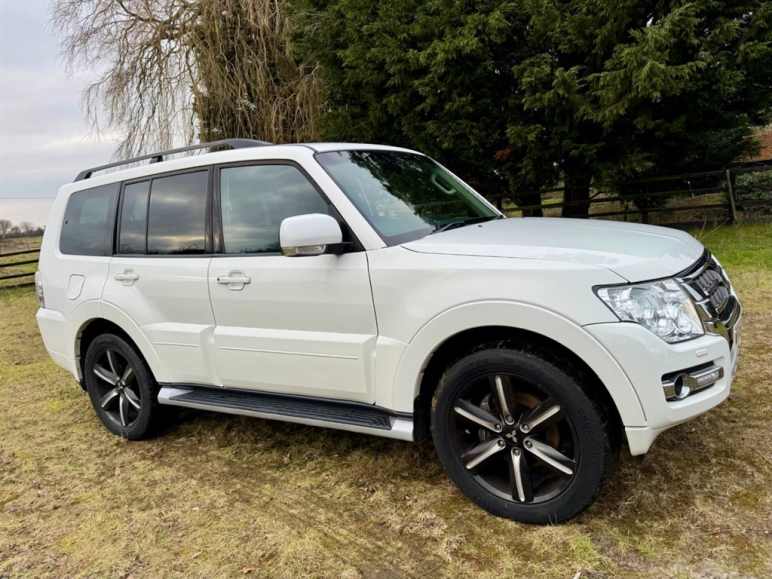MITSUBISHI SHOGUN