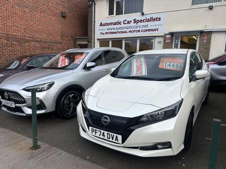 NISSAN LEAF
