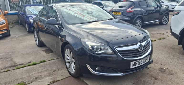 VAUXHALL INSIGNIA