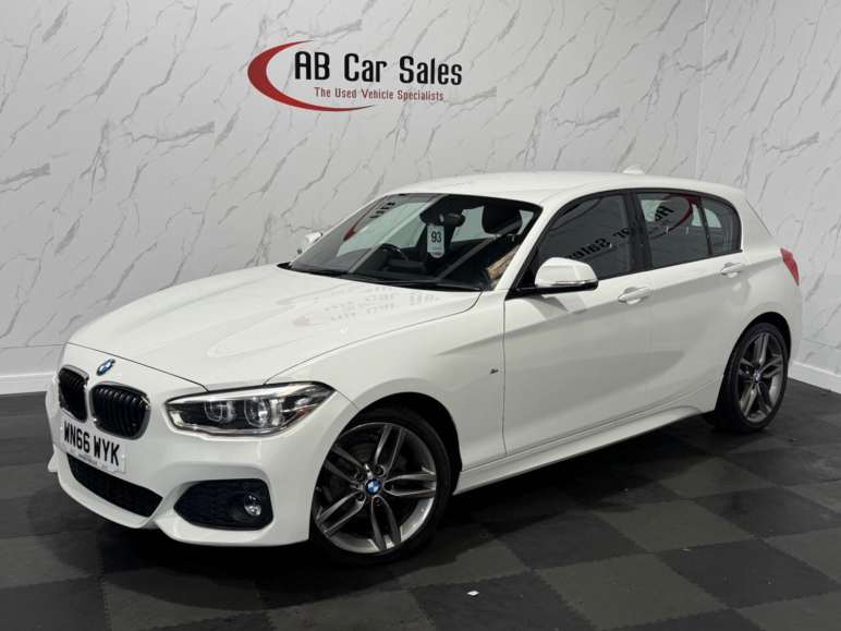 BMW 1 SERIES