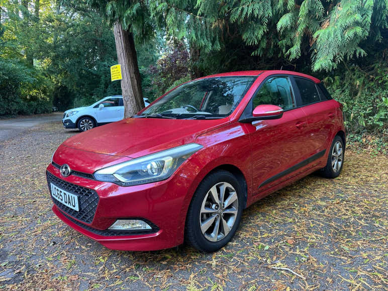 HYUNDAI I20