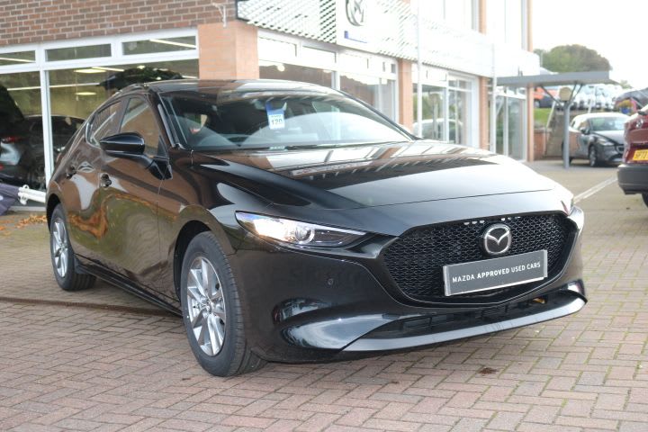 MAZDA 3