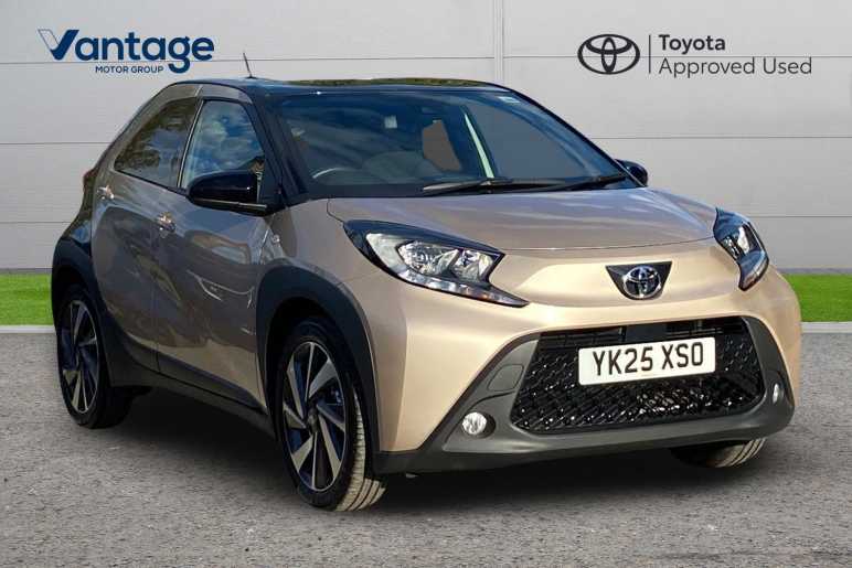 TOYOTA AYGO X