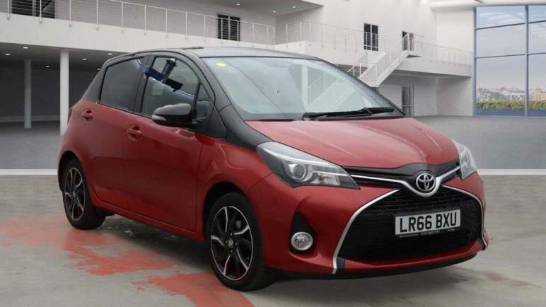 TOYOTA YARIS