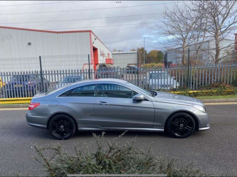 MERCEDES-BENZ E CLASS