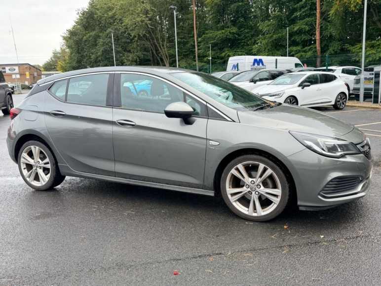 VAUXHALL ASTRA
