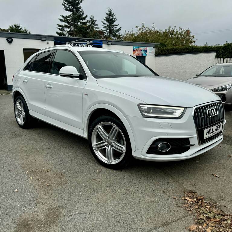 AUDI Q3