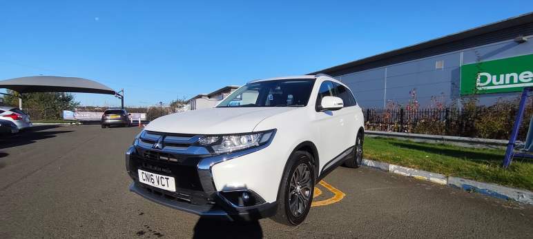 MITSUBISHI OUTLANDER