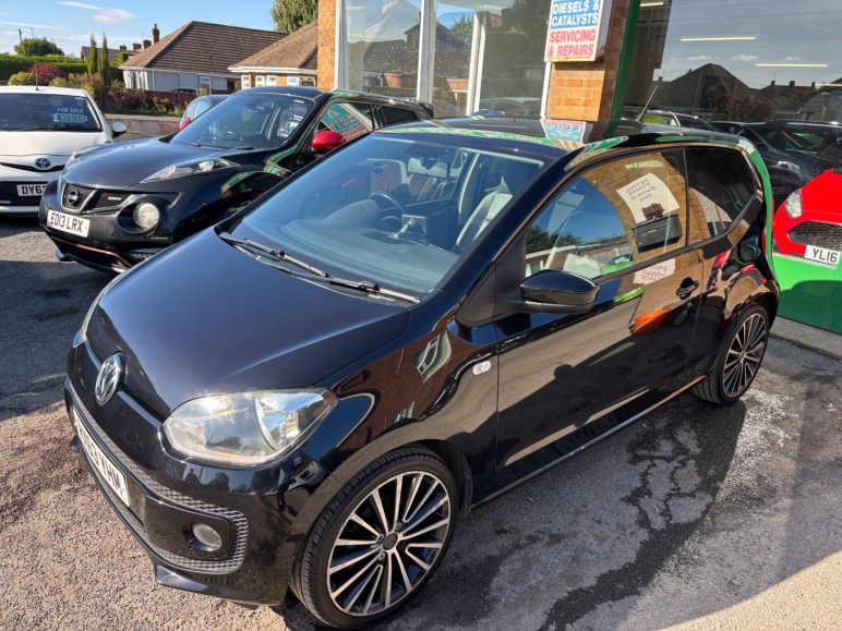 VOLKSWAGEN UP