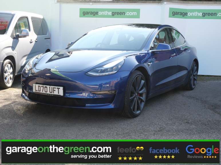 TESLA MODEL 3