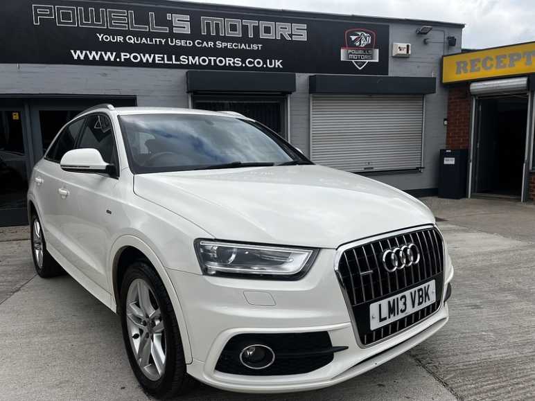 AUDI Q3